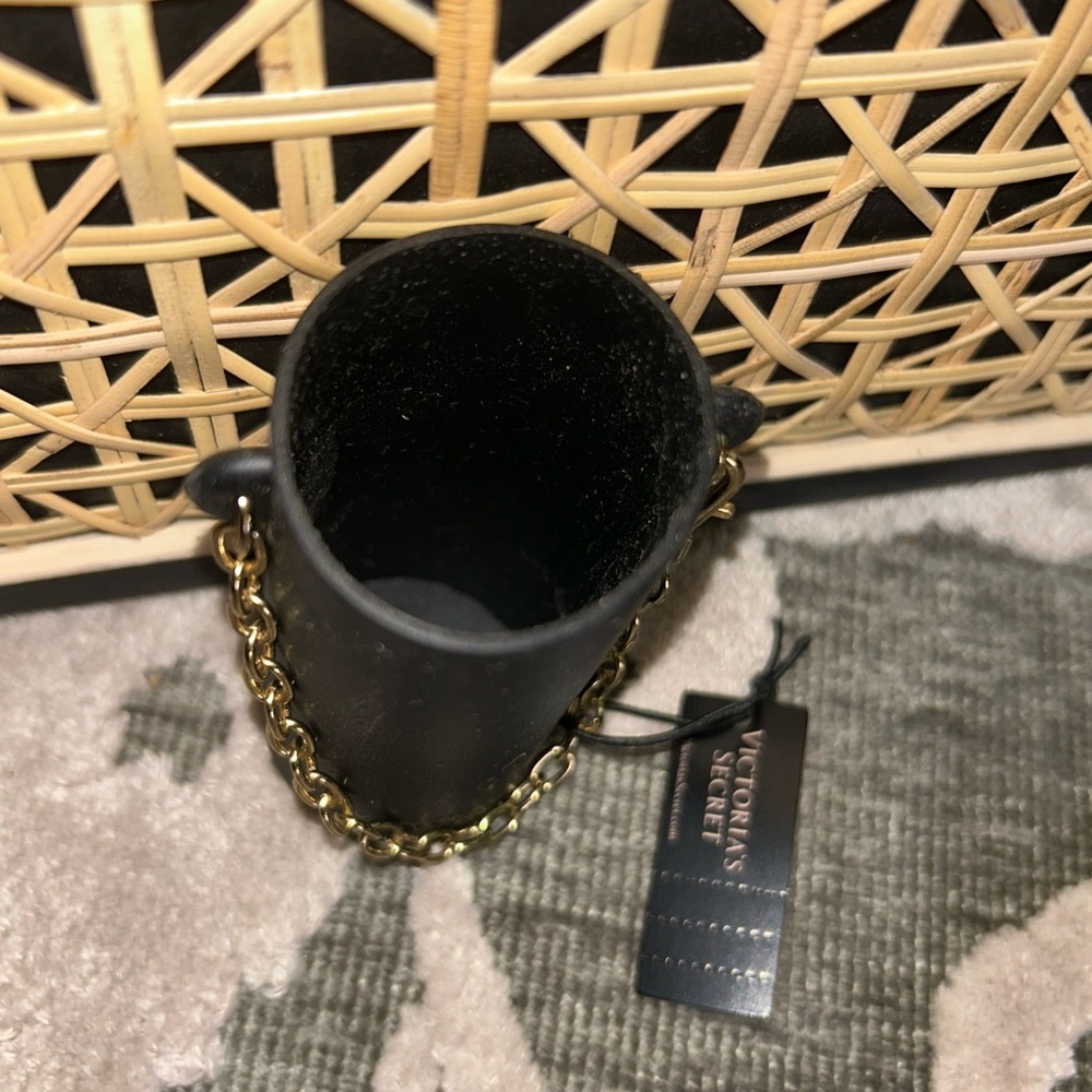 NWT Victoria secret body mist carrier - Picture 3 of 5